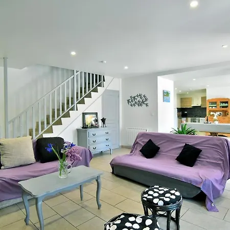 Family House And Renovated Old Bakehouse Holiday home *